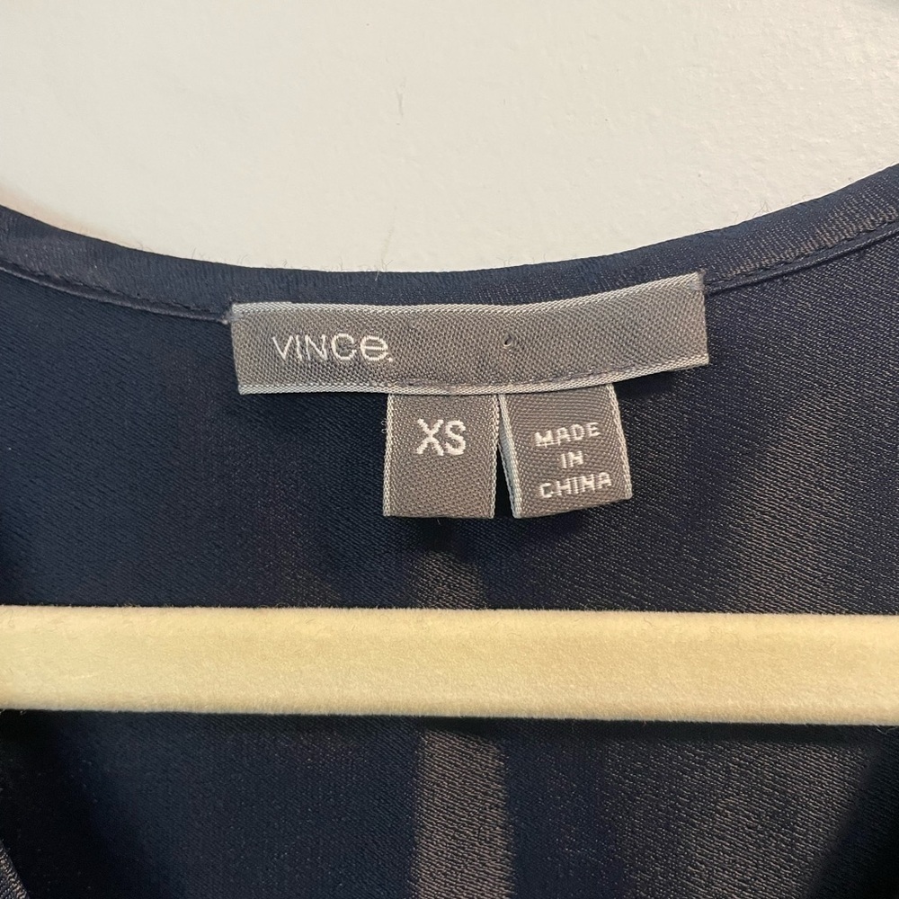 Vince., XS, women’s designer satin shoulder stretch navy blue mini shift dress - Picture 4 of 8